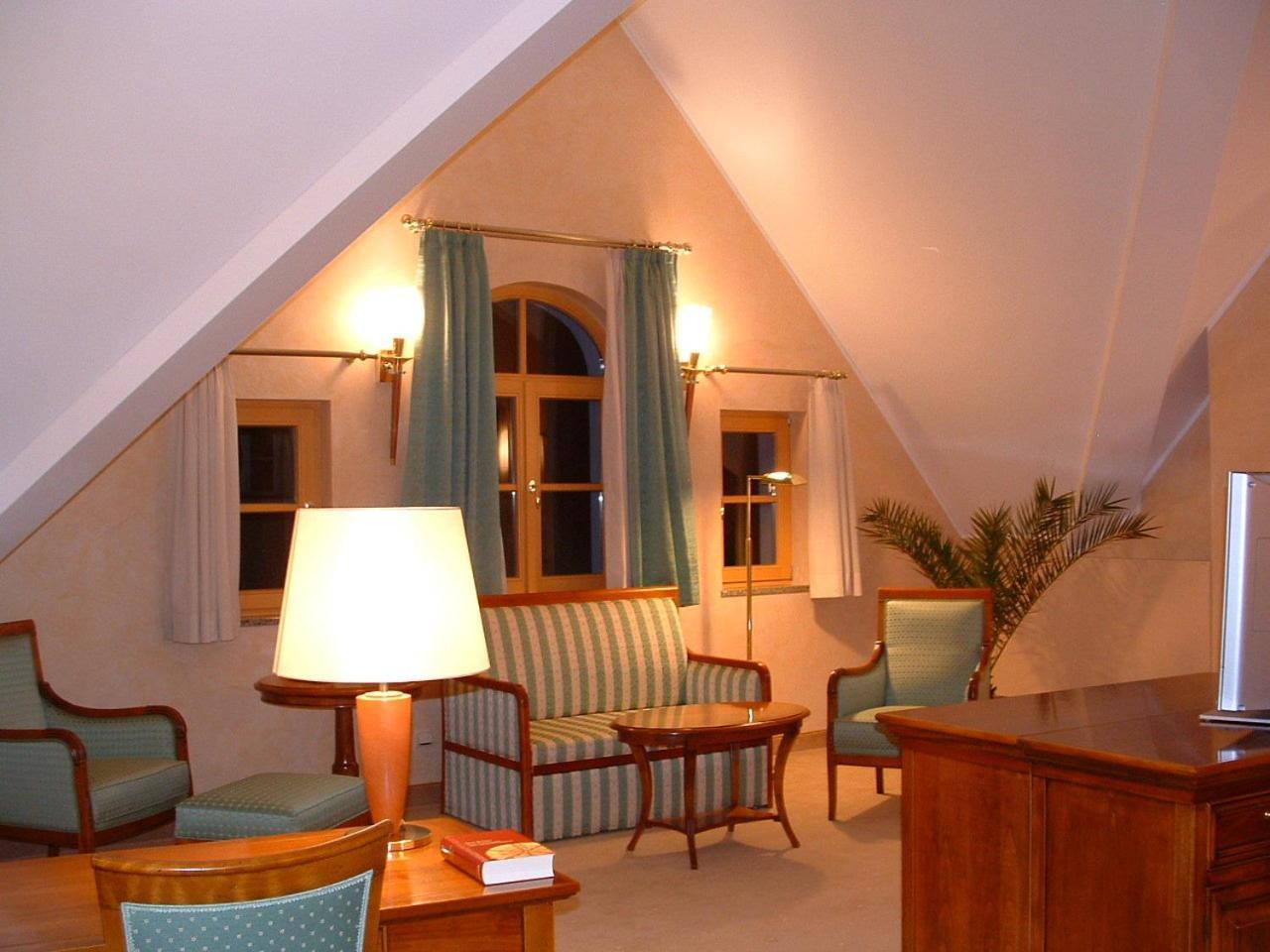 Altstadthotel Braeuwirt Weiden in der Oberpfalz Екстериор снимка