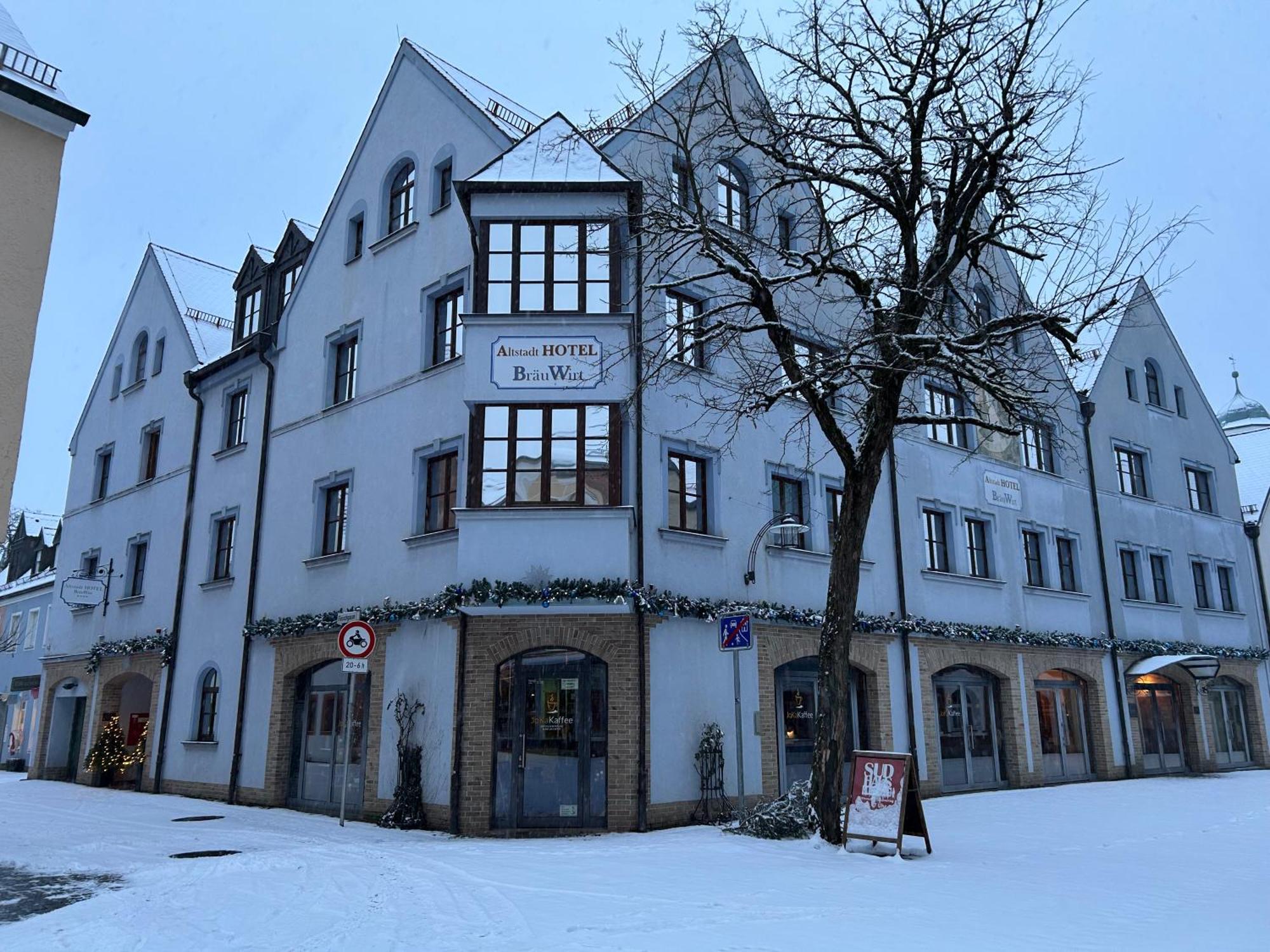 Altstadthotel Braeuwirt Weiden in der Oberpfalz Екстериор снимка