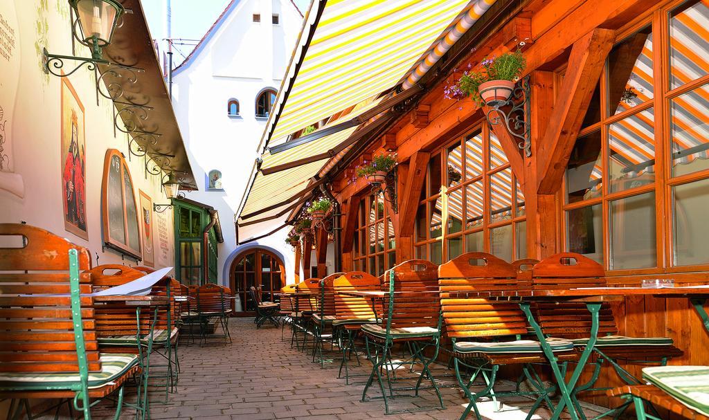 Altstadthotel Braeuwirt Weiden in der Oberpfalz Екстериор снимка
